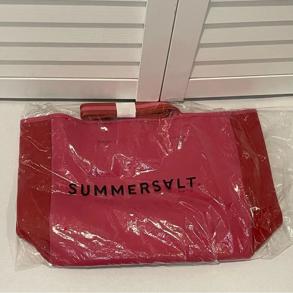 SUMMERSALT‎ Beach Tote Hand Bag Neoprene Red Pink/Rough Rose Color - NEW